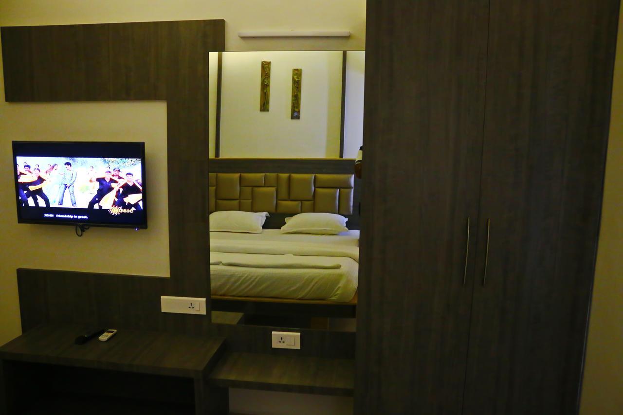 Hotel Sivaranjani Erode Exterior photo